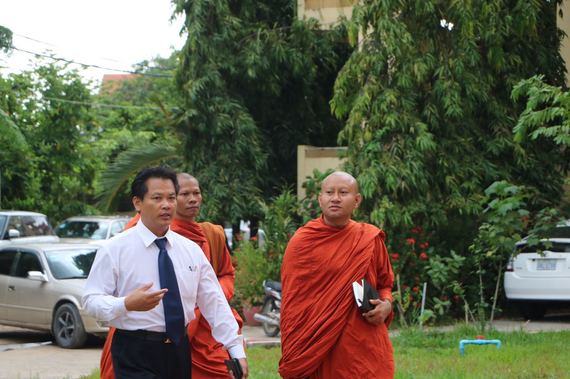 ក្រុមប្រឹក្សាជាតិភាសាខ្មែរនៃរាជបណ្ឌិត្យសភាកម្ពុជា ទូលសុំព្រះតេជគុណ ហាក់ សៀងហៃ ចូលរួមចំណែកជួយផ្សព្វផ្សាយនូវពាក្យថ្មីៗ ដែលក្រុមប្រឹក្សាជាតិភាសាខ្មែរបានអនុម័តរួច