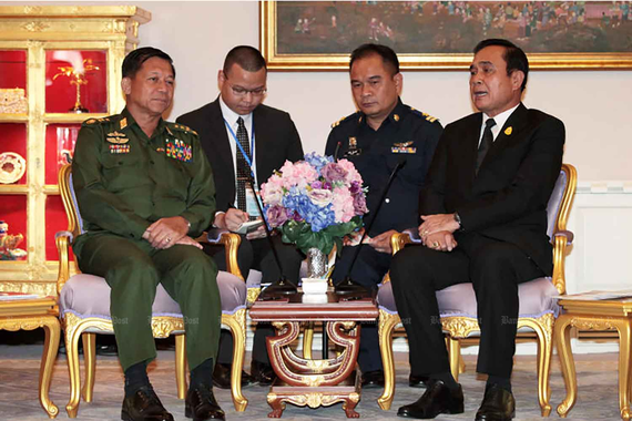 ហេតុអ្វីមេដឹកនាំយោធានៃប្រទេសភូមាផ្ញើលិខិតសុំការណែនាំអំពីលទ្ធិប្រជាធិបតេយ្យពីនាយករដ្ឋមន្ត្រីថៃ?