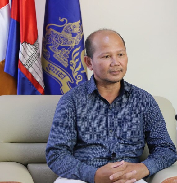 ការបោះឆ្នោតឃុំសង្កាត់ អាណត្តិទី៥ ឆ្នាំ២០២២ នៅព្រះរាជាណាចក្រកម្ពុជា

ដោយ៖ លោក អ៊ុច លាង អ្នកសិក្សាស្រាវជ្រាវនៃនាយកដ្ឋានសិក្សាអាស៊ី អាហ្វ្រិក និងមជ្ឈិមបូព៌ា 
នៃវិទ្យាស្ថានទំនាក់ទំនងអន្តរជាតិនៃកម្ពុជា នៃរាជបណ្ឌិត្យសភាកម្ពុជា