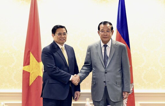 ភាពលេចធ្លោនៃចំណងមិត្តភាព កម្ពុជានិងវៀតណាម

ដោយ៖ លោក អ៊ុច លាង អ្នកសិក្សាស្រាវជ្រាវនៃនាយកដ្ឋានសិក្សាអាស៊ី អាហ្វ្រិក និងមជ្ឈិមបូព៌ា 
នៃវិទ្យាស្ថានទំនាក់ទំនងអន្តរជាតិនៃកម្ពុជា នៃរាជបណ្ឌិត្យសភាកម្ពុជា