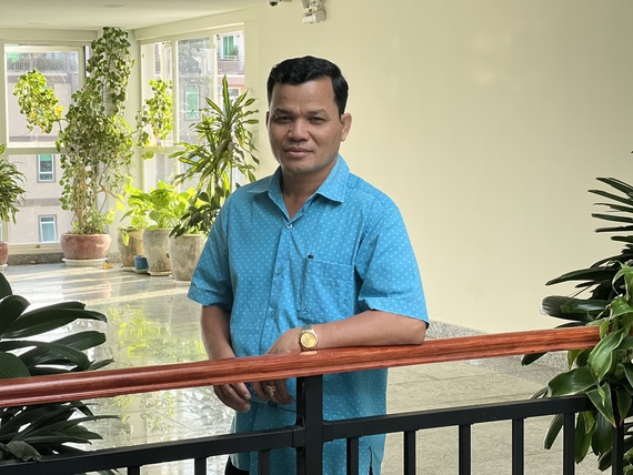 ប្រវត្តិរដ្ឋសភានៃព្រះរាជាណាចក្រកម្ពុជា

ដោយ៖ បណ្ឌិត ហែម ឡាច មន្ត្រីនាយកដ្ឋាននីតិសាស្ត្រវិទ្យាស្ថានមនុស្សសាស្ត្រនិងវិទ្យាសាស្ត្រសង្គម
នៃរាជបណ្ឌិត្យសភាកម្ពុជា