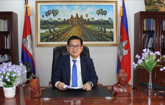 បណ្ឌិត គិន ភា៖ «គេត្រូវសម្លឹងមើលលទ្ធិប្រជាធិបតេយ្យឱ្យហួសពីប្រព័ន្ធនយោបាយ»