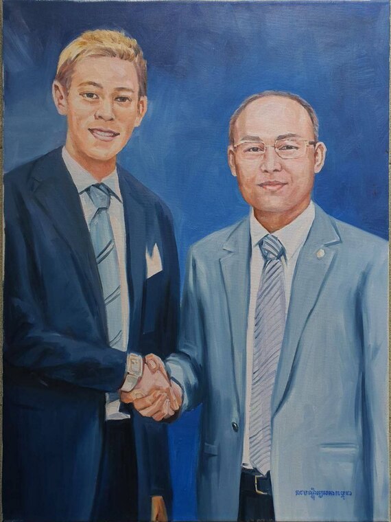 «គំនូរលោក Keisuke Honda ជាមួយឯកឧត្តមនាយឧត្ដមសេនីយ៍ សៅ សុខា »