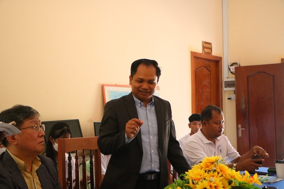 ឯកឧត្តមបណ្ឌិត យង់ ពៅ៖  ទឹក គឺជាជីវិត