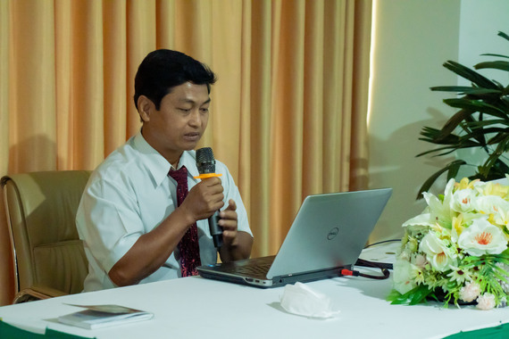ទស្សនវិជ្ជាសង្គមខ្មែរតាមរយៈពិធីភ្ជុំបិណ្ឌនៅកម្ពុជា
ដោយ៖ លោក ឈុន ផាវ៉េង - នាយកដ្ឋានទស្សនវិជ្ជា និង សង្គមវិទ្យា នៃវិទ្យាស្ថានមនុស្សសាស្រ្តនិងវិទ្យាសាស្រ្តសង្គម