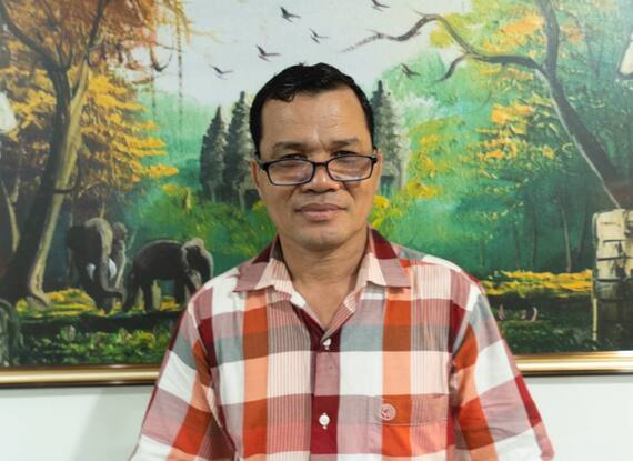 ទស្សនវិទូក្រិកបុរាណសម័យ (សូក្រាត ប្លាតុង អារីស្តូត)

ដោយ៖ បណ្ឌិត ហែម ឡាច- នាយកដ្ឋាននីតិសាស្ត្រ នៃវិទ្យាស្ថានមនុសាស្ត្រនិងវិទ្យាសង្គម
នៃរាជបណ្ឌិត្យសភាកម្ពុជា