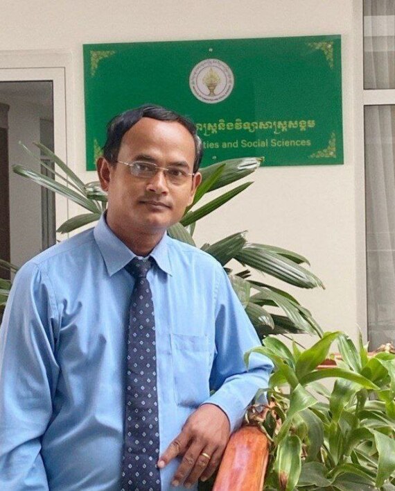 ផលវិបាកនៃក្មេងទំនើងចំពោះសង្គម (The Impact of Gangsters in Society)

ដោយ៖ លោក ប៉ាន់ សំណាង វិទ្យាស្ថានមនុស្សសាស្ដ្រនិងវិទ្យាសាស្ដ្រសង្គម នៃរាជបណ្ឌិត្យសភាកម្ពុជា