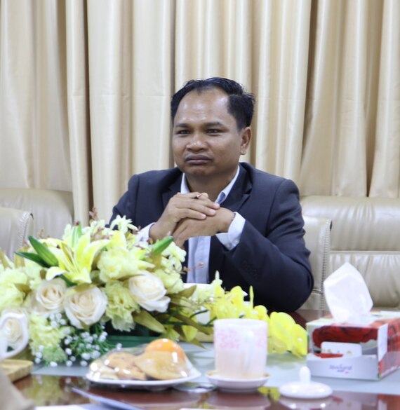 ឯកឧត្តមបណ្ឌិត យង់ ពៅ ជួបពិភាក្សាការងារ និងដោះដូរទស្សនៈជាមួយលោក Jigar Bhatt មន្ត្រីផ្នែកនយោបាយ និងសេដ្ឋកិច្ចនៃស្ថានទូតសហរដ្ឋអាម៉េរិកប្រចាំកម្ពុជា