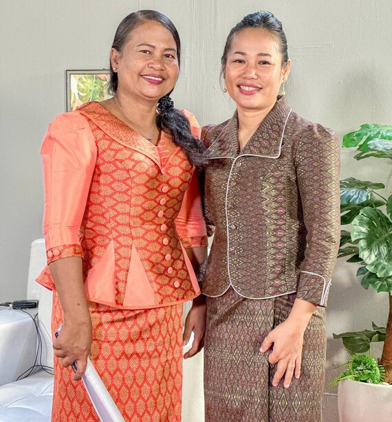 សារៈសំខាន់ក្នុងការចែករំលែកចំណេះដឹង និងបទពិសោធន៍របស់ស្រ្ដី

ដោយ៖ លោកស្រីបណ្ឌិត ជា វណ្ណី ប្រធាននាយកដ្ឋានធម្មសាស្រ្ត ចរិយាសាស្រ្ត និង យេនឌ័រនៃវិទ្យាស្ថានមនុស្សសាស្រ្តនិងវិទ្យាសាស្រ្តសង្គមនៃរាជបណ្ឌិត្យសភាកម្ពុជា