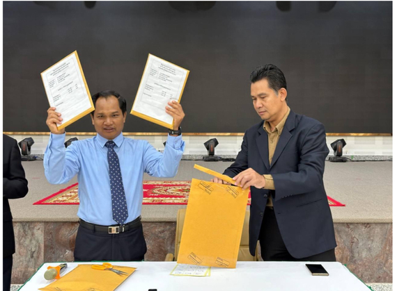 ការប្រឡងបញ្ចប់​ឆមាសសម្រាប់ថ្នាក់បរិញ្ញាបត្រជាន់ខ្ពស់ និង​ថ្នាក់បណ្ឌិត​នៅមជ្ឈមណ្ឌលបណ្តុះបណ្តាល និង​ស្រាវជ្រាវនៃរាជបណ្ឌិត្យ​សភាកម្ពុជា​

ដោយ៖​ បណ្ឌិត វង់ សំអូន ជំនួយការខុទ្ទកាល័យប្រធានរាជបណ្ឌិត្យសភាកម្ពុជា