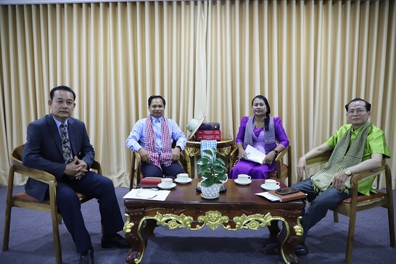 អ្នកជំនាញនៃរាជបណ្ឌិត្យសភាកម្ពុជាបកស្រាយអំពីទំនៀមទម្លាប់ និងនិន្នាការផ្លាស់ប្ដូរ ពាក់ព័ន្ធនឹងការប្រើប្រាស់ទឹកនៅក្នុងការប្រារព្ធពិធីបុណ្យចូលឆ្នាំប្រពៃណីខ្មែរ តាមរយៈការសិក្សាទៅលើសិលាចារឹក ប្រវត្តិសាស្ត្រ និងការវិវត្តនៃសង្គម