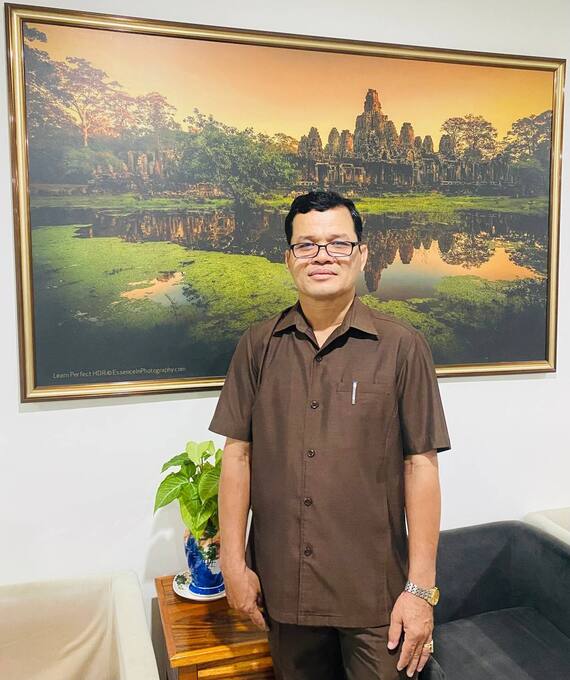 ទស្សនវិជ្ជាគ្រិស្តសាសនានិងអ៊ិស្លាមសាសនា

ដោយ៖ បណ្ឌិត ហែម ឡាច អនុប្រធាននាយកដ្ឋាននីតិសាស្ត្រ វិទ្យាស្ថានមនុសាស្ត្រនិងវិទ្យាសង្គម
រាជបណ្ឌិត្យសភាកម្ពុជា