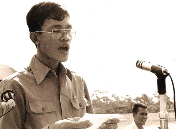«ដំណើរនយោបាយកម្ពុជា៖ ជំហរនិងសម្បទានដើម្បីឧត្ដមប្រយោជន៍ជាតិ»