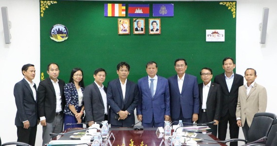 «ជំនួបថ្នាក់ដឹកនាំរាជបណ្ឌិត្យសភាកម្ពុជា និង ថ្នាក់ដឹកនាំក្រសួងទេសចរណ៍»