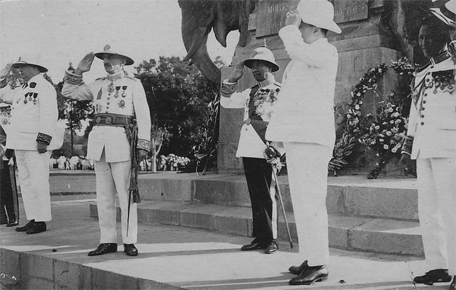 «វិមានរំឭកដល់អ្នកស្លាប់ក្នុងសង្គ្រាមលោកលើកទី១» 
ភាគទី៧ - វគ្គទី៥
ដោយ៖ លោកស្រី ស៊ន ច័ន្ទអមរា 
មន្ត្រីលេខាធិការដ្ឋាននៃក្រុមប្រឹក្សាបណ្ឌិតសភាចារ្យ នៃរាជបណ្ឌិត្យសភាកម្ពុជា