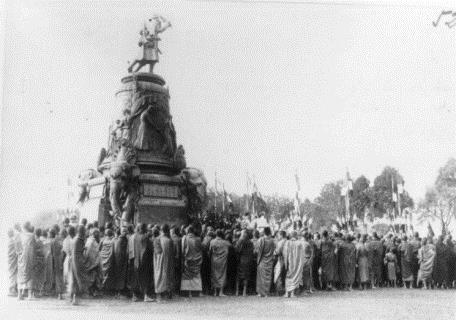 «វិមានរំឭកដល់អ្នកស្លាប់ក្នុងសង្គ្រាមលោកលើកទី១» ភាគទី៨

អត្ថបទចងក្រងដោយ៖ លោកស្រី ស៊ន ច័ន្ទអមរា មន្ត្រីលេខាធិការដ្ឋាននៃក្រុមប្រឹក្សាបណ្ឌិតសភាចារ្យ នៃរាជបណ្ឌិត្យសភាកម្ពុជា