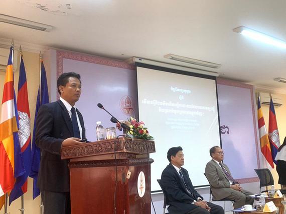 ឯកឧត្ដមបណ្ឌិតសភាចារ្យ សុខ ទូច៖ «ស្ថិរភាពនយោបាយជះឥទ្ធិពលជាខ្លាំងលើការទាក់ទាញការវិនិយោគនិងអភិវឌ្ឍប្រទេសជាតិ»