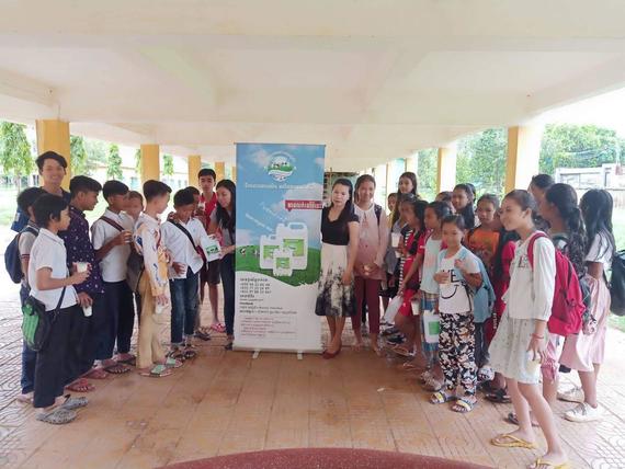 «ទឹកដោះគោតេជោសែនឫស្សីត្រឹប ទឹកដោះគោនៃក្តីស្រឡាញ់ បន្តចែករំលែកស្នាមញញឹម»

ដោយ៖ សុគន្ធា