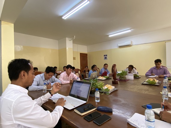 «ប្រជុំស្វាគមន៍ប្រធានស្តីទីថ្មីវិទ្យាស្ថានមនុស្សសាស្រ្តនិងវិទ្យាសាស្រ្តសង្គម»
