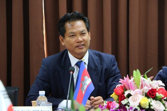 «បញ្ញវន្តដែលមានសមត្ថភាពពិតប្រាកដគឺជាធនធានចម្បង ដើម្បីចូលរួមអភិវឌ្ឍសង្គមជាតិ»