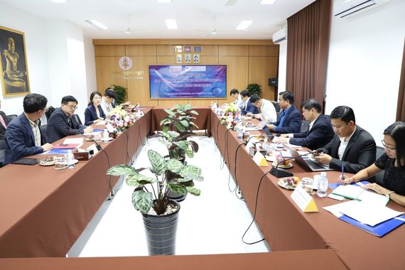 «ជំនួបពិភាក្សាការងាររវាងរាជបណ្ឌិត្យសភាកម្ពុជា NRC កូរ៉េ និងក្រសួង ស្ថាប័នពាក់ព័ន្ធ ដើម្បីស្រាវជ្រាវគម្រោងយុទ្ធសាស្ត្រអភិវឌ្ឍកម្ពុជា»