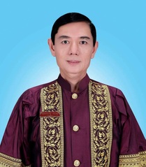  បណ្ឌិតសភាចារ្យ ច័ន្ទ សំណព្វ 