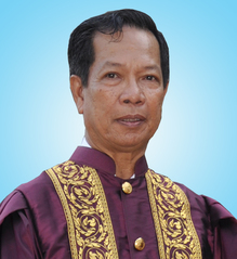  បណ្ឌិតសភាចារ្យ រស់ ចន្ត្រាបុត្រ 